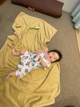 子育てママの整体サロン/施術中のお子様の様子