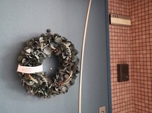 シャノワール(Chat Noir)の雰囲気(リースが目印です♪)