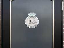 ジル(JILL.)の雰囲気(扉のロゴを目印にお越しくださいませ♪)