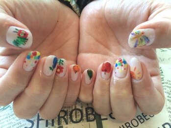 トータルサロン 白べぇーっ プラス/腹ペコ青虫ネイル★