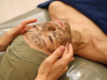 エリキシル(ELIXIR)/REVIハーブピーリング