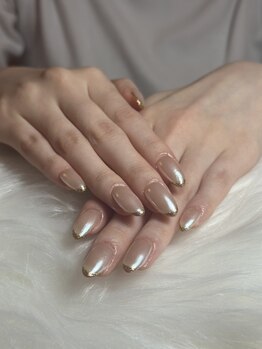 ラムネイル 恵比寿店(RAMU nail)の写真/恵比寿でシンプル系ネイルを堪能♪夜の12時まで営業しているので、お仕事帰りでも通えるサロンです！