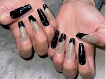 アール(R)/フレンチ×フラッシュネイル