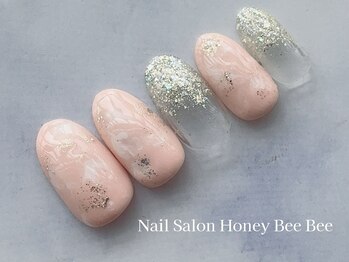 ハニービービー(Honey Bee Bee)/ピンクニュアンスネイル