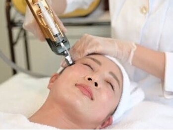 キプラ 香椎駅前店(KIPURA)の写真/【小顔矯正×毛穴洗浄×リジュラン導入(ナノスキン)￥8800】★最強肌質改善で憧れの水光肌に♪