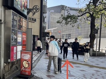 ベル 渋谷(Belle)/道玄坂通を左にして進みます。