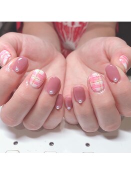ネイルサロン マハロ 横浜四季の森フォレオ店(Nail Salon Mahalo)/チェックネイル