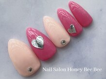 ハニービービー(Honey Bee Bee)/ピンクハートネイル