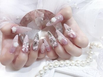 ブイピーネイル 新大久保(VP nail)の写真/パーツ豊富◎特別な日もおまかせサロン★結婚式や合コン等華やかにしたい時◎あなたの"なりたい"を叶える♪