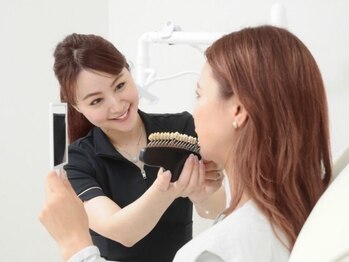 ホワイトニングショップ 高田馬場店の写真/【セルフホワイトニングで笑顔に自信☆大切な日の前に】ブライダルやイベント直前の方もおまかせください！
