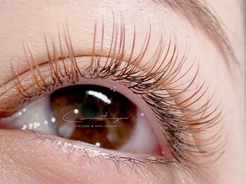 BLabo eyelash&nail 鹿児島中央駅店【まつげパーマ/眉毛/マツエク/ネイル】/オードリーブラウンマツエク