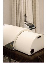 サロンドリュクス(salon de Luxe)/遠赤外線サウナ