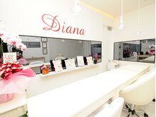 ディアナ(Diana)の雰囲気（明るい店内で指先にアクセントを☆）