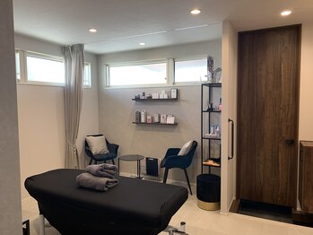 アシュリー(Ashley)/