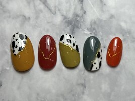 【初回オフ無料】牛柄ネイル