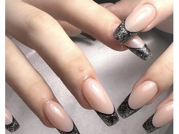 エフネイル(f.nail)/黒フレンチ