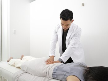 ヒラメント 大森(Hilament)/腰痛がひどい時に〈骨膜整体〉