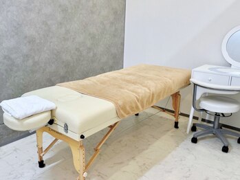 ホワイトニングサロン シャイニー 浜松細島店(shiny)/エステルーム♪