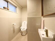 クサラ ハーン 堺筋本町店/◇ゆったりとしたトイレ空間◇