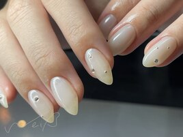 ホワイトミラー