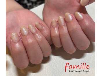 ファミーユ 清田通り店(famille)/ラメ