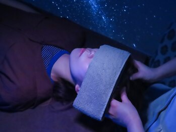 ハンズ(hands)の写真/プラネタリウムのような非日常的な幻想空間をお楽しみください♪思わず眠ってしまう心地よさを体験◎