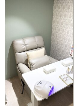 エル トウキョウ キャンディ(L tokyo CANDY)/個室のネイルスペース