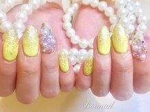 ボネール(nail ＆ eyelash Bounail)/黄色 ラインストーン 埋め尽くし