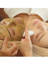 カエデ(Kaede)/【1番人気！毛穴洗浄×ハーブ】