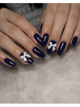 ユヌネイル(une nail)/ネイビー×リボン