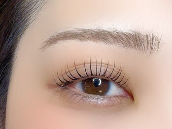 シードリン(Seedling)の写真/【幅広い年齢層の方におすすめ!】まつげパーマでぱっちりと大きなお目元に♪上下セットのメニューあり◎