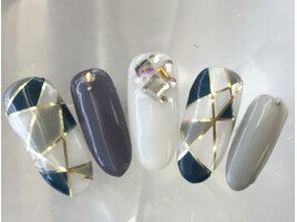 モザイク柄カーキネイル￥8200