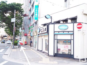 リズボディ(RizBody)/御堂筋中津駅からのアクセス2