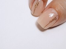 ミューフ(Miuf)/英字ネイル☆