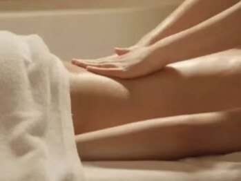 フローラ スパ(FLORA SPA)の写真/【温活＆女性特有のお悩みに】当店大人気の”よもぎ蒸し”で身体の深部から温め不調の原因を根本から改善◎