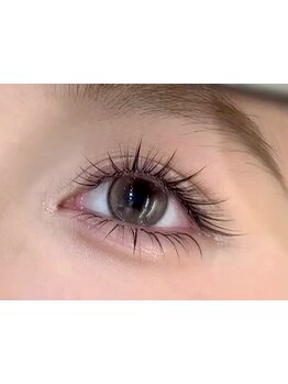 ナチュラル上品な目元にしたい