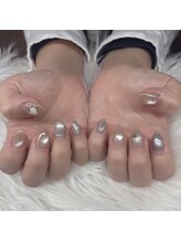 ナキ(NAKI)/個性派ネイル