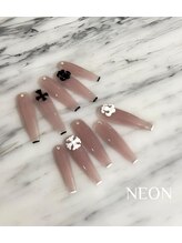 ネイルアンドビューティー ネオン 天神店(Nail&Beauty NEON)