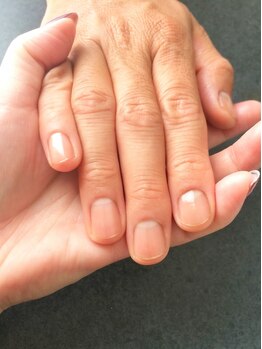 マニーネイルズ(Manny Nails)の写真/爪が薄い,割れやすい,短い…等の悩みも【Manny Nails】にお任せ★健康な爪を維持しながらネイルを楽しめる!