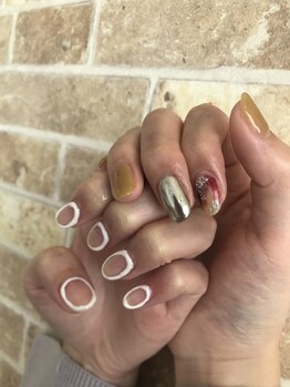 アイコニック ネイルアンドアイ 長久手店(ICONIQ nail&eye)/アシンメトリーネイル