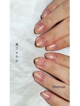 ネイルズラゾ(Nails Lazos)/