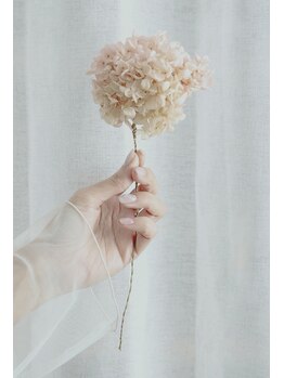 フィグ(Fig)の写真/透明感や肌なじみの良いカラー、やわらかい印象のデザインを豊富に取り揃えています