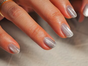 ビューティトリップ(Beauty TRIP)/大人のマグネットネイル