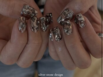 ロウイ(6ui.)/omochikomi design/8000yen