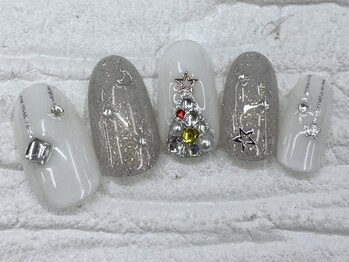 ハニービービー(Honey Bee Bee)/クリスマスツリーネイル