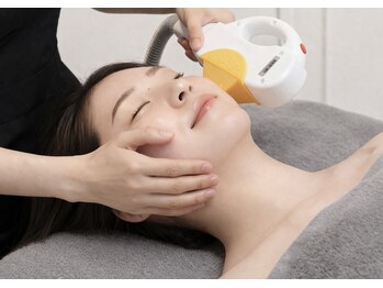 エナ(ENA)/【顔脱毛】産毛を整え化粧ノリUP