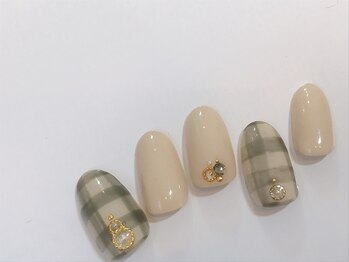 ネイルアンドアイラッシュサロン ミッタ(Mitta)/¥8100-