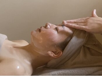 ソルア(SOLUA)/クレンジングは摩擦レス◎