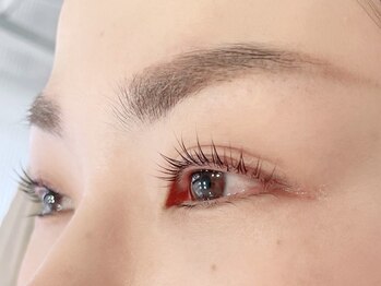 スタイルドアー(style door)の写真/【モチ良し★最軽量♪】フラットラッシュ80本¥4400～◇安定感×持続力×軽い付け心地で理想の目元に♪