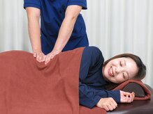 そよかぜ整体院/横向き・筋肉もみほぐし